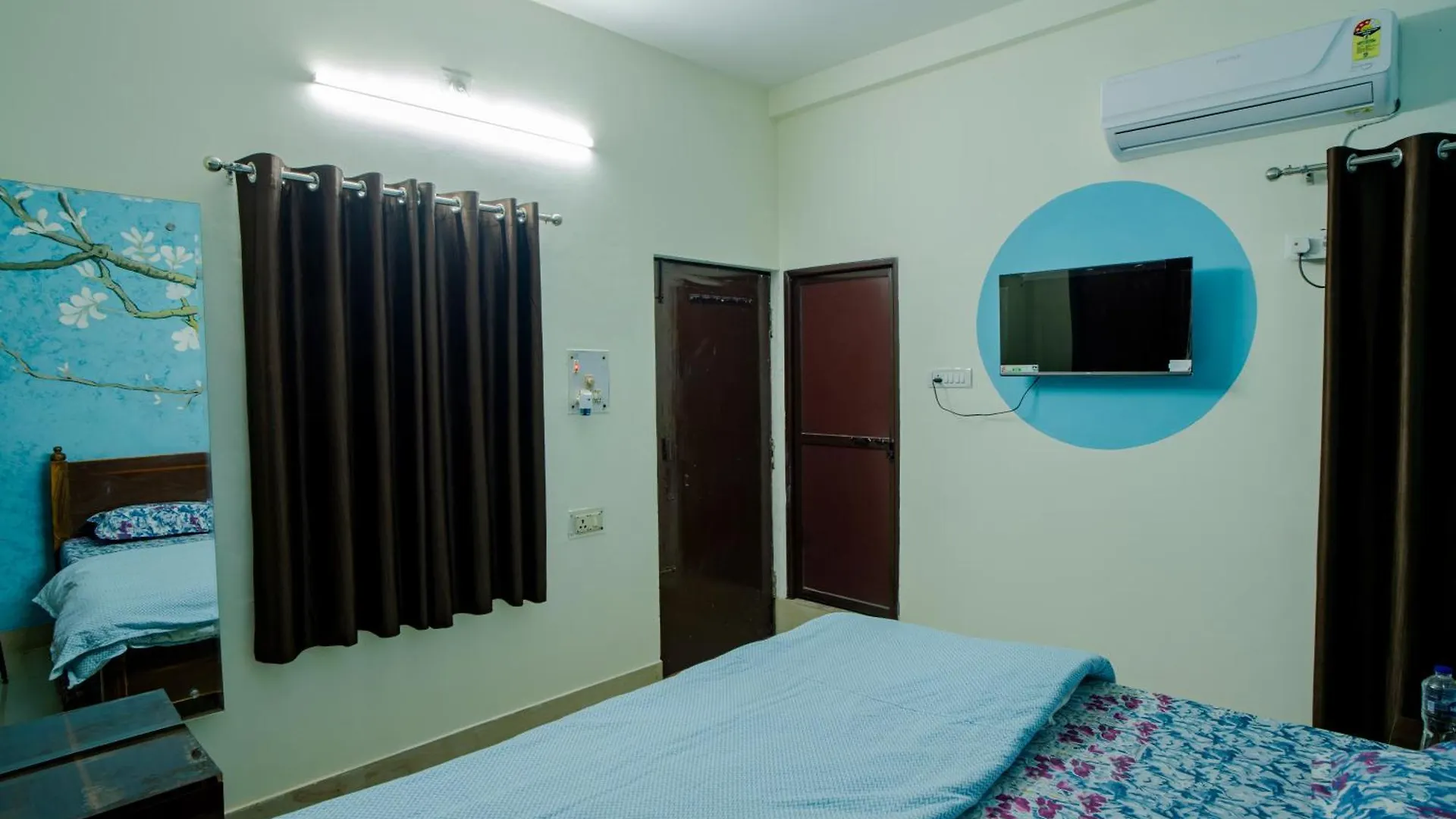 Pensionat Sunrise Meadows Hotell Varanasi Indien