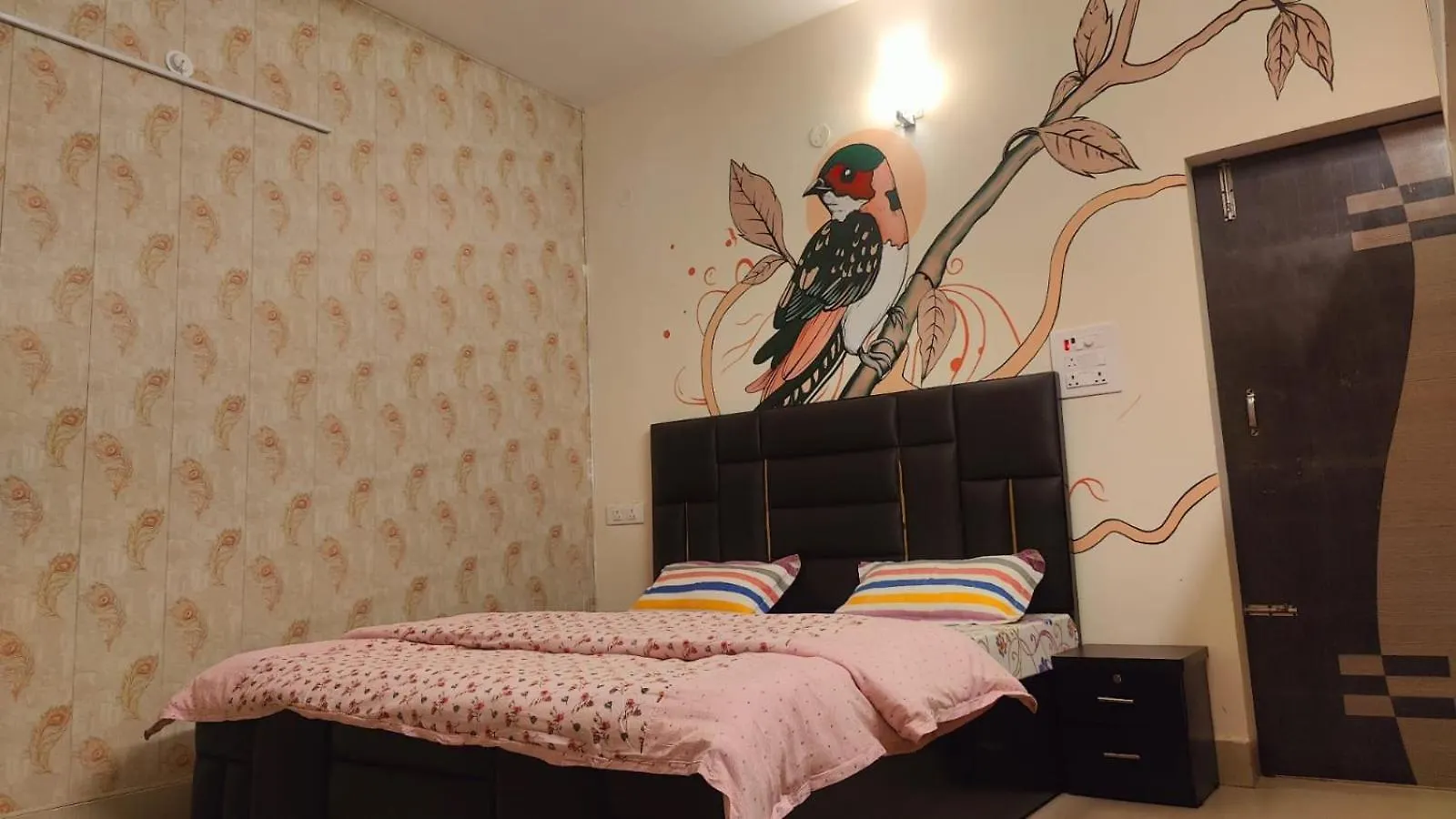 Sunrise Meadows Hotell Varanasi