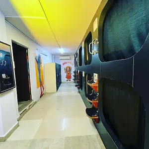 Ostello Madsquad Dorms &, Varanasi