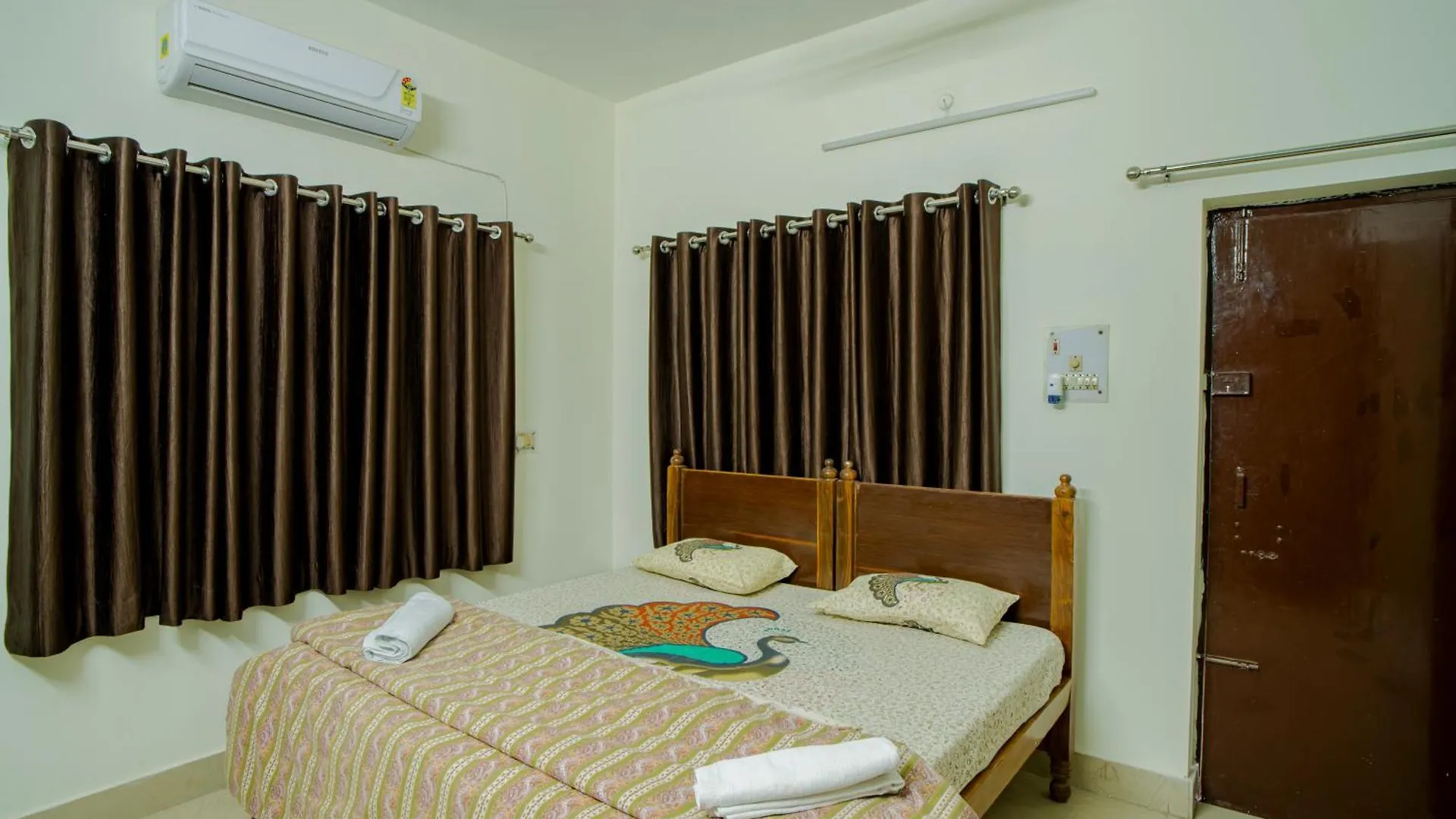 Guest house Sunrise Meadows Hotel Varanasi